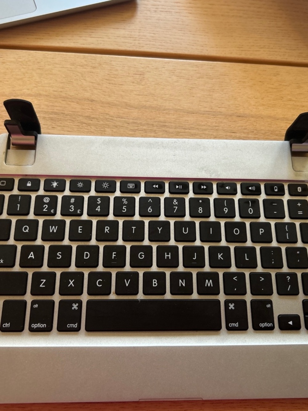 BRYDGE BRY1012 Wireless Keyboard for 9.7" iPad, Backlit Bluetooth, Space Gray
